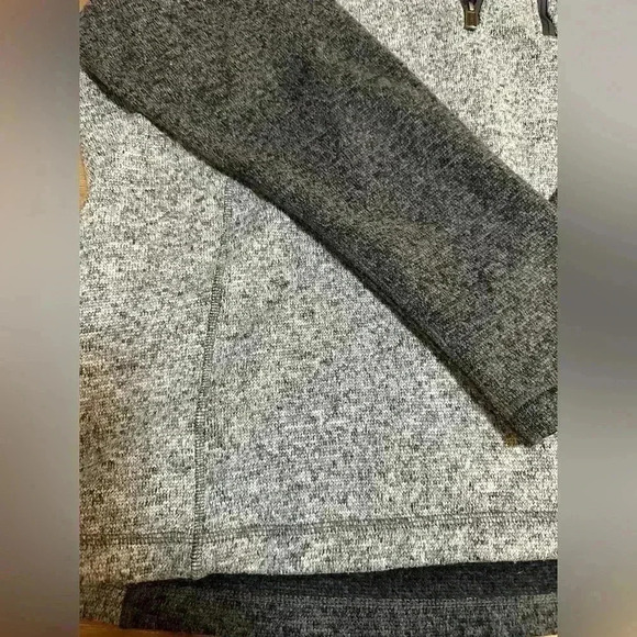 Woolrich 1/4 zip - Picture 2 of 6